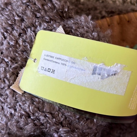 NWT Lemon Slippers in Cappuccino - Picture 6 of 6